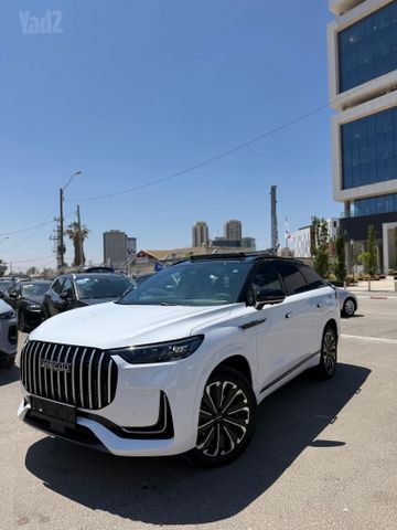 ג'אקו J8