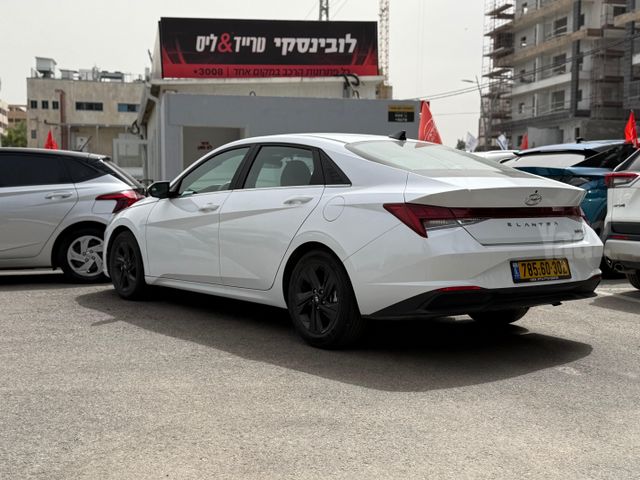 יונדאי אלנטרה