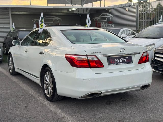 לקסוס LS