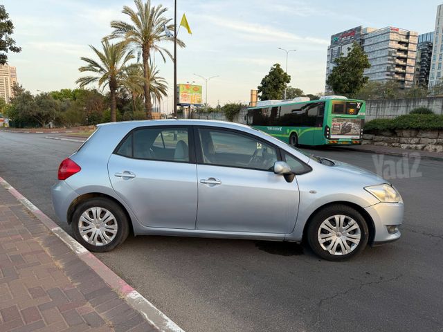 טויוטה אוריס