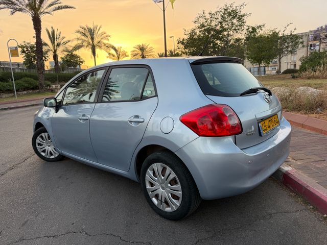 טויוטה אוריס