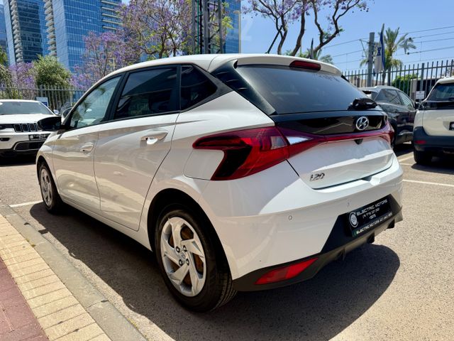 יונדאי i20