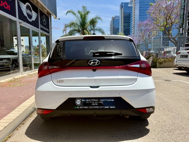 יונדאי i20