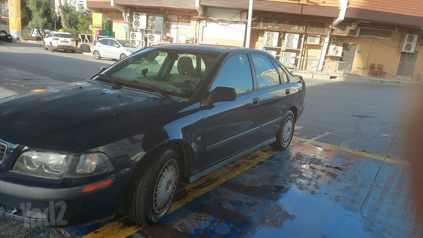 וולוו S40