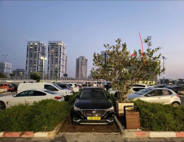 מודעת רכב אם ג'י ZS