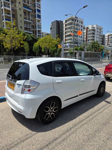 מודעת רכב הונדה ג'אז