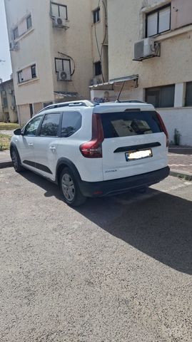 דאצ'יה ג׳וגר