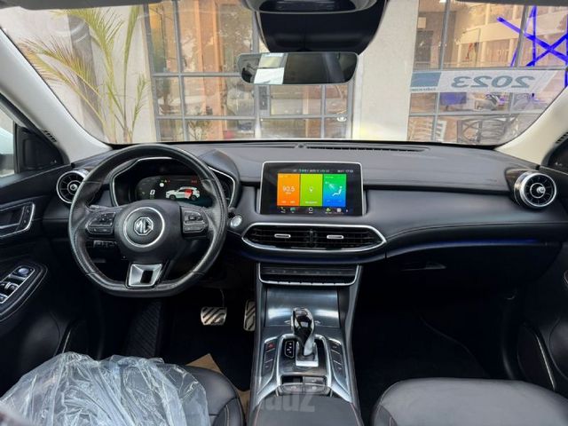 אם ג'י EHS PHEV