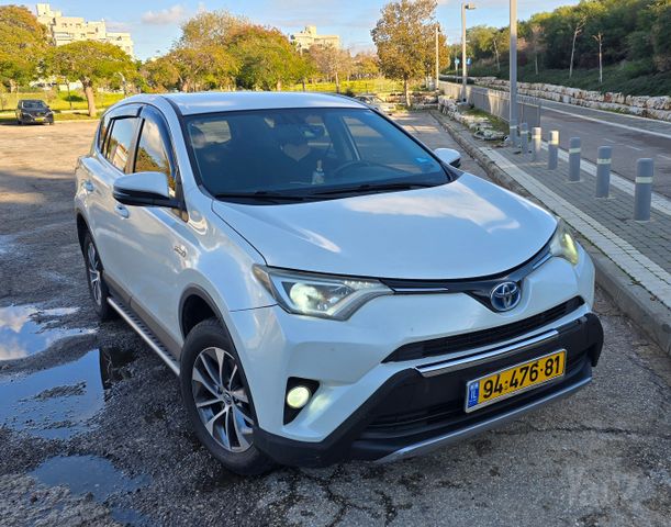 מודעת רכב טויוטה RAV4
