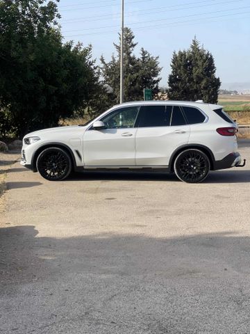 ב מ וו X5