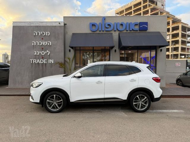 אם ג'י EHS PHEV