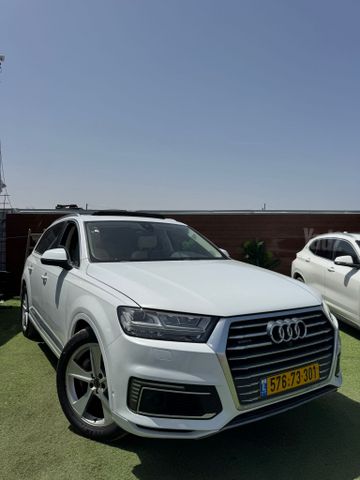 אאודי Q7