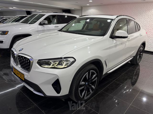 ב מ וו X4
