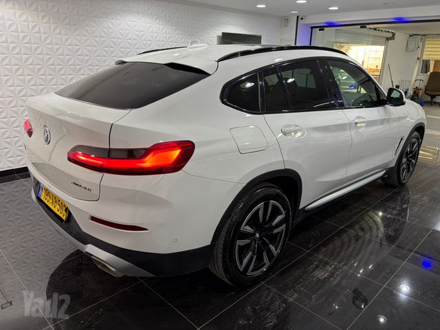 ב מ וו X4