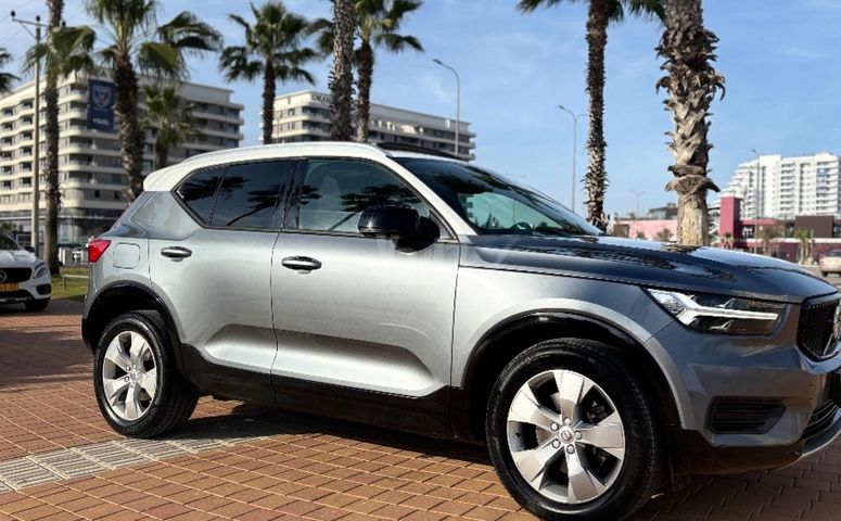 מודעת רכב וולוו XC40