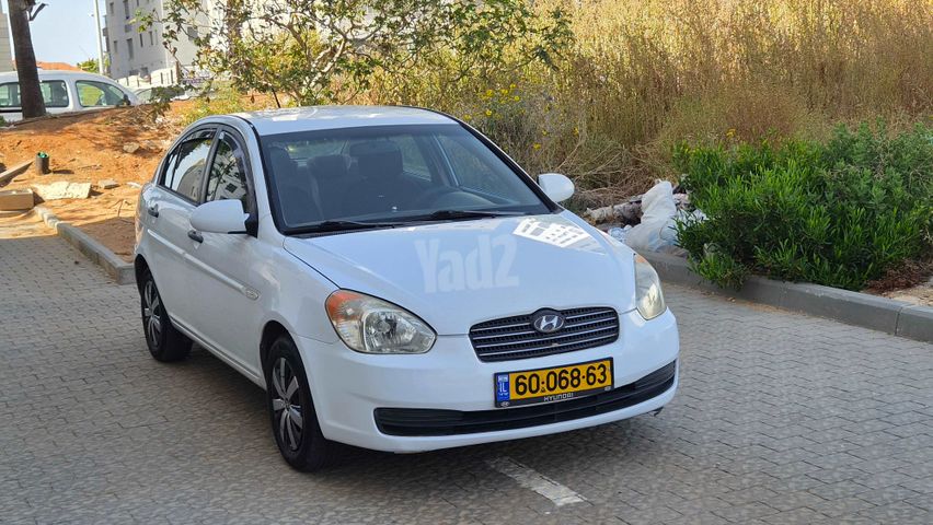 יונדאי אקסנט i25