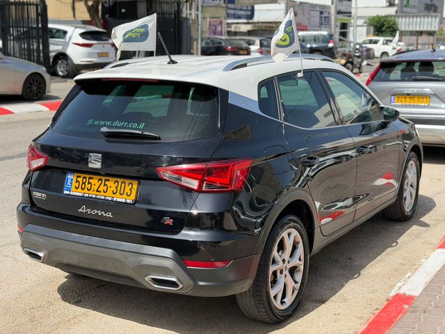 סיאט ארונה