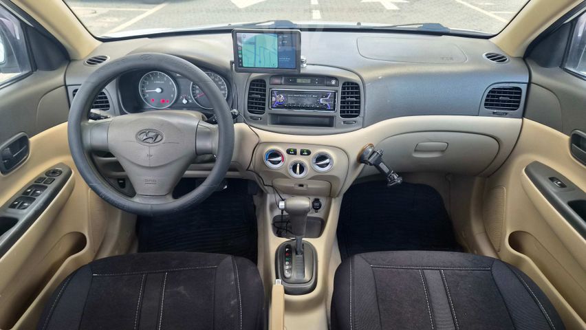 יונדאי אקסנט i25