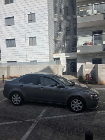 מודעת רכב מיצובישי לנסר