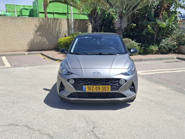 יונדאי i10