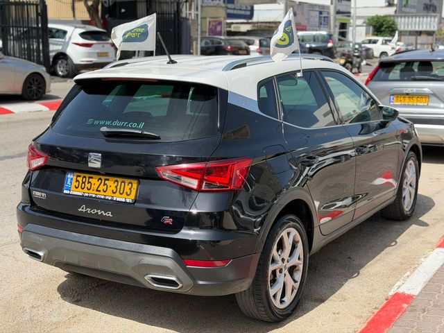 סיאט ארונה