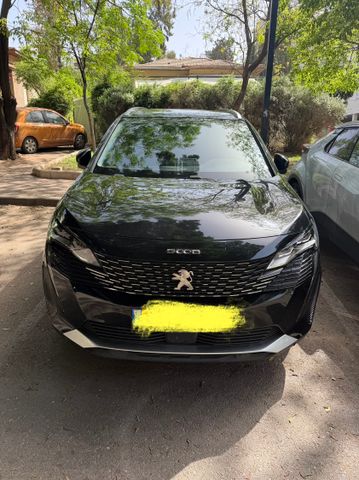 פיג'ו 5008