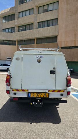 מיצובישי טרייטון / L200