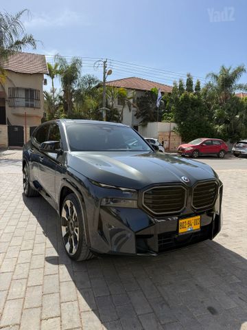 ב מ וו XM