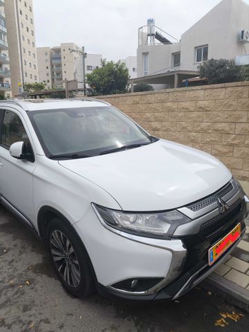 מודעת רכב מיצובישי אאוטלנדר