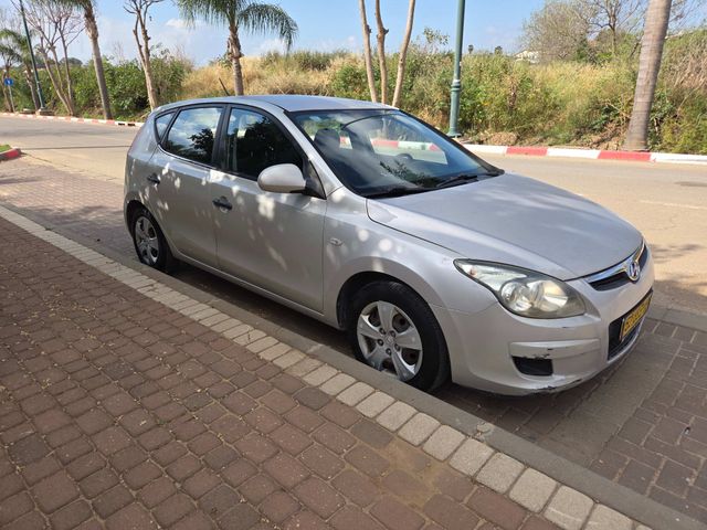 יונדאי i30