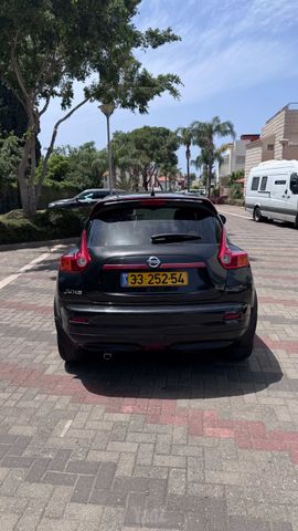 ניסאן ג'וק