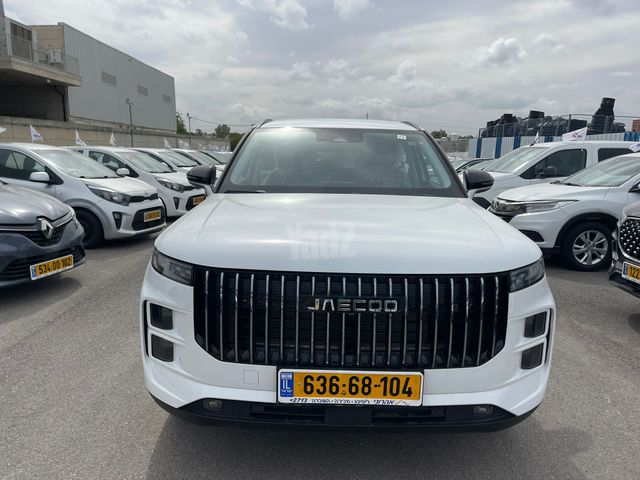 ג'אקו J7