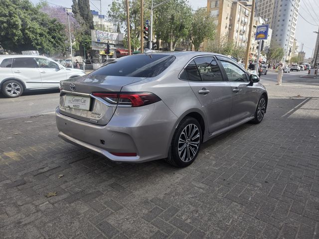 טויוטה קורולה