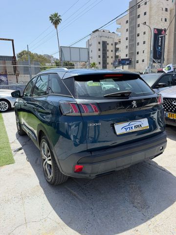פיג'ו 3008