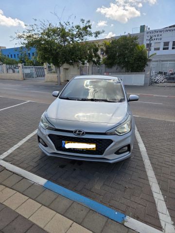 יונדאי i20
