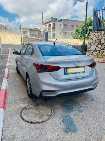 יונדאי אקסנט i25