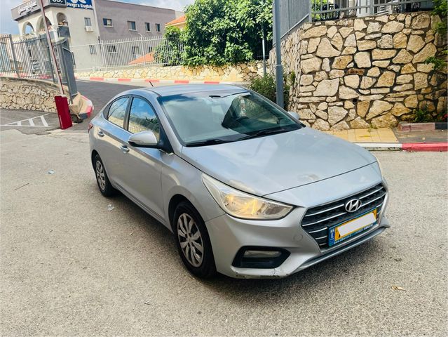 יונדאי אקסנט i25