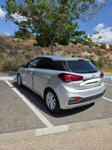 יונדאי i20