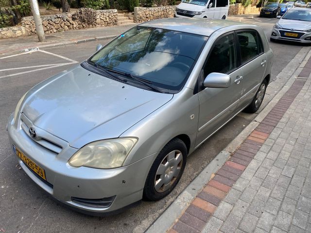 טויוטה קורולה