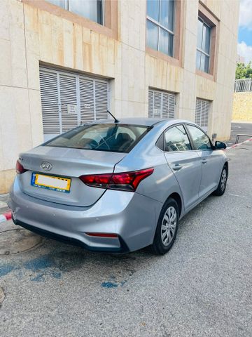 יונדאי אקסנט i25