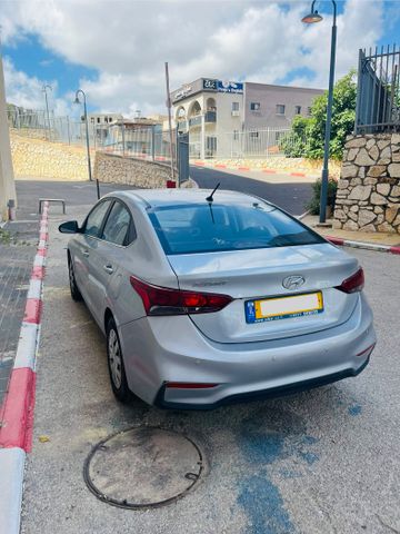 יונדאי אקסנט i25
