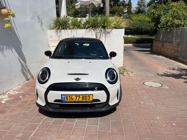 מיני קופר SE (חשמלית)