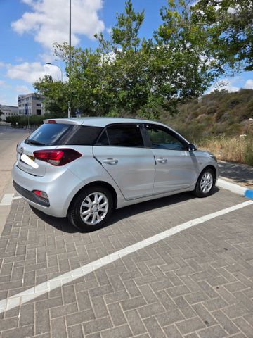 יונדאי i20