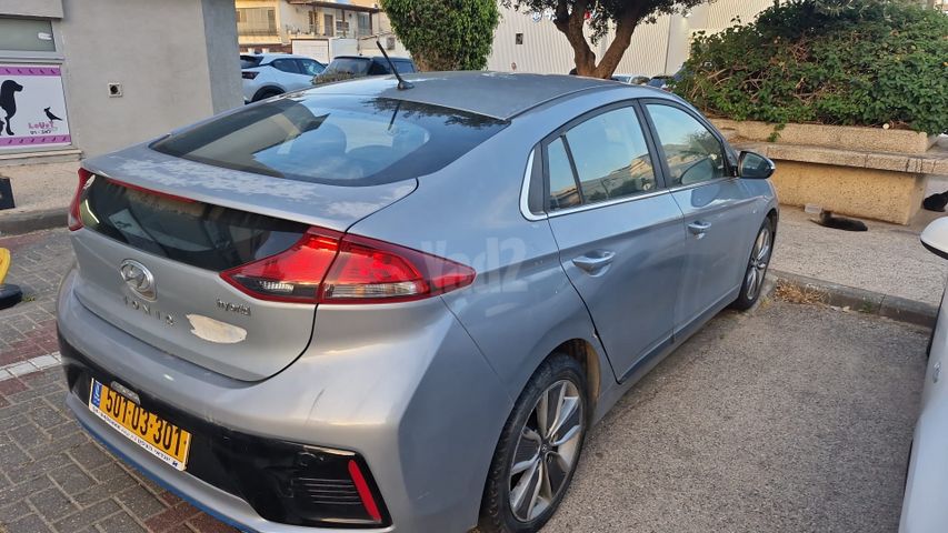 יונדאי איוניק
