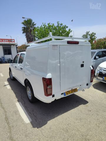 איסוזו די-מקס