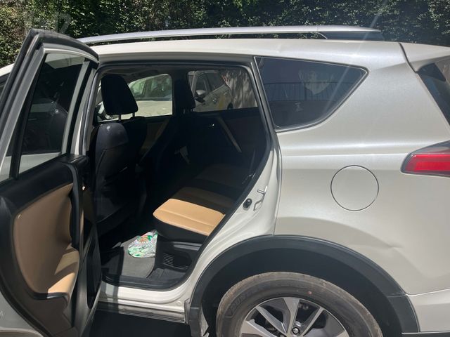 טויוטה RAV4