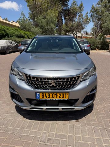 פיג'ו 3008
