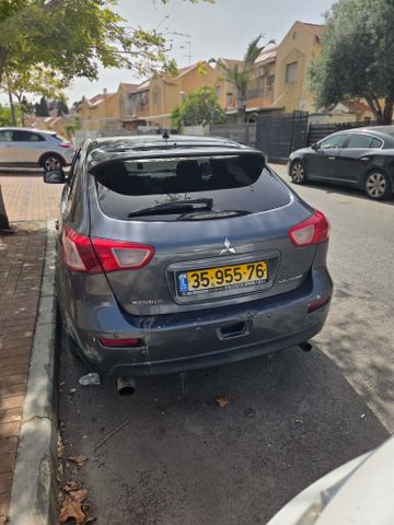 מודעת רכב מיצובישי לנסר
