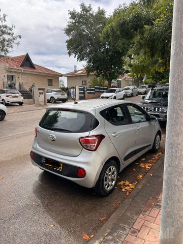 יונדאי i10