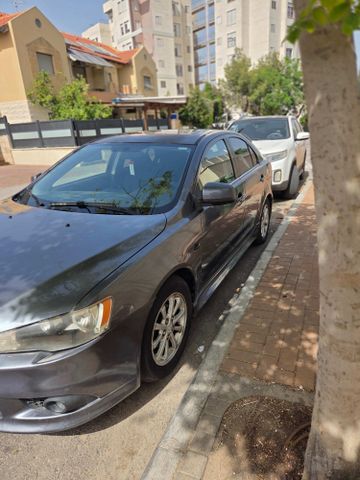 מיצובישי לנסר